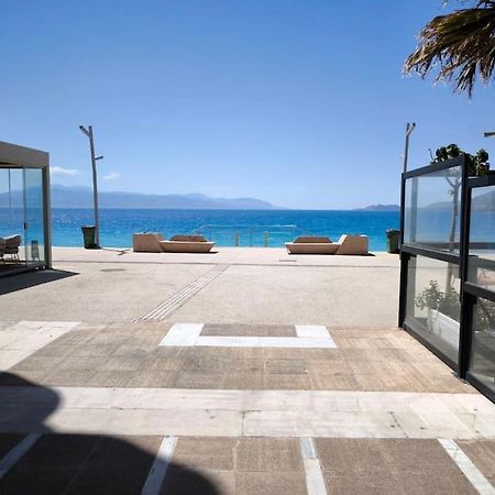 Apartment 50 Meters From The Beach Loutráki Exterior foto